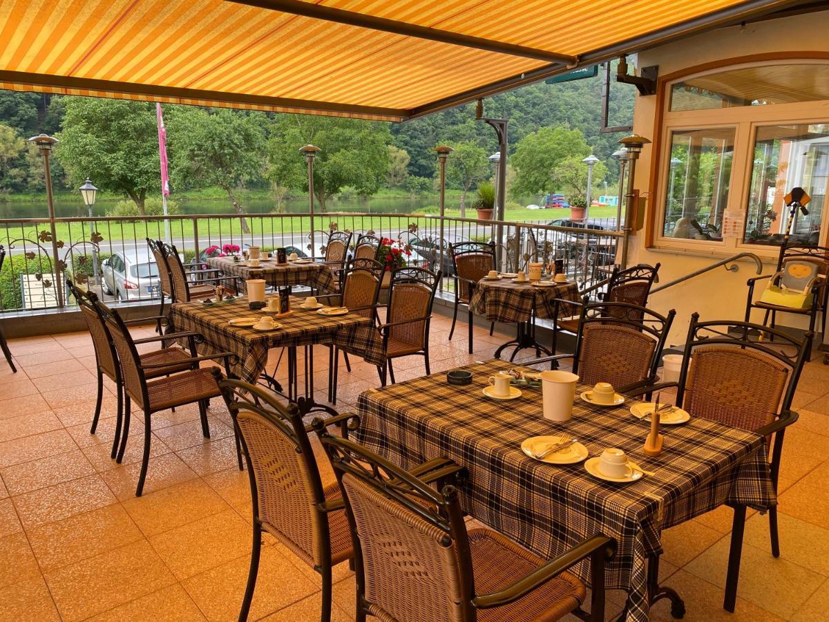 Hotel Moselterrasse Эдигер-Эллер Экстерьер фото