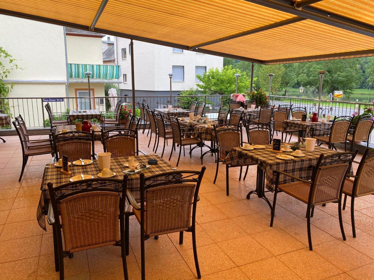 Hotel Moselterrasse Эдигер-Эллер Экстерьер фото